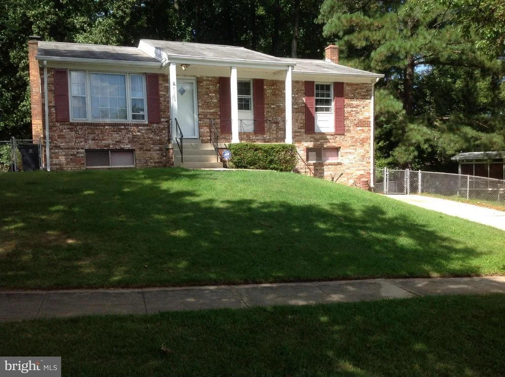 Photo of 9203 GREENFIELD LANE
