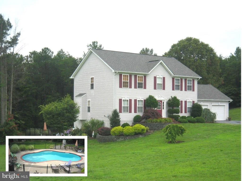 Photo of 1945 CONSTITUTION DRIVE