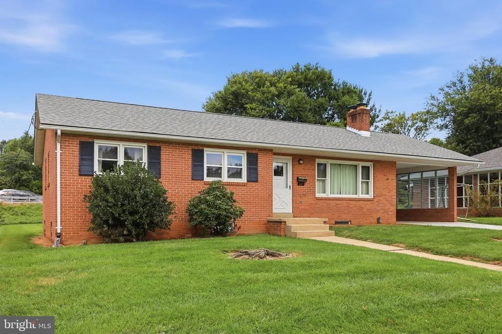 Photo of 227 WYNGATE DRIVE