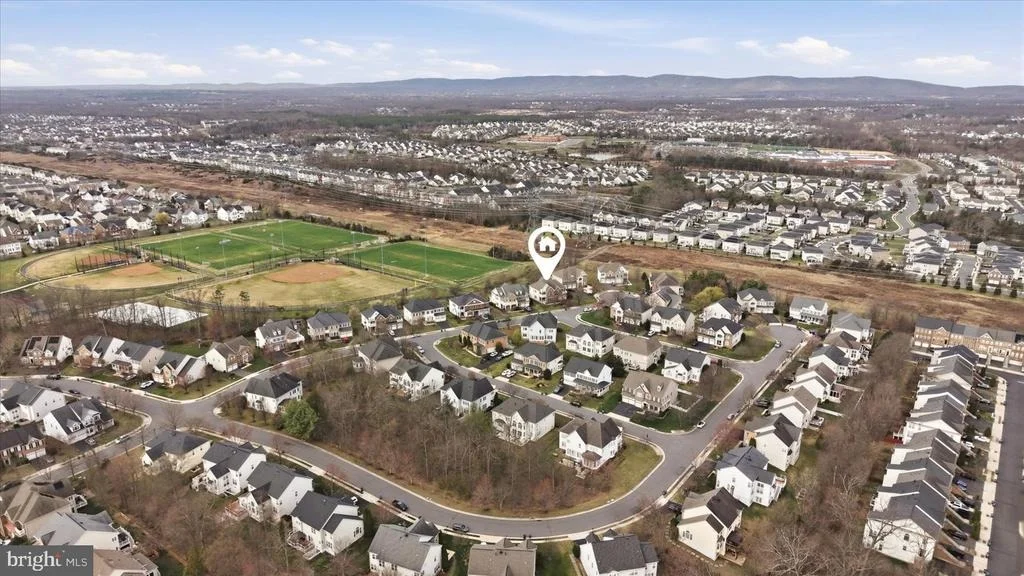 Photo of 41869 FELDSPAR PLACE