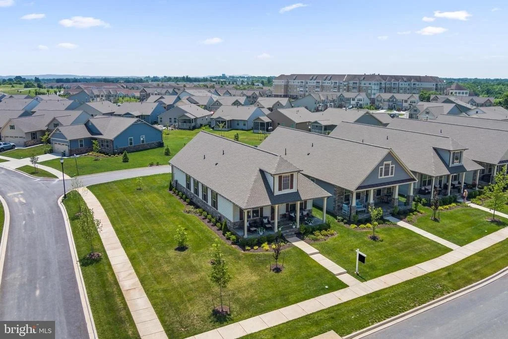 Photo of 384 CROWN POINT DRIVE