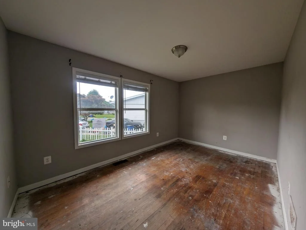 Photo of 503 CATALPA LANE