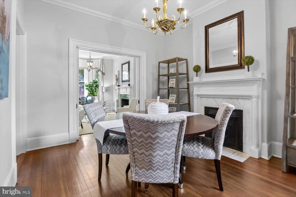 Photo of 304 A STREET SE