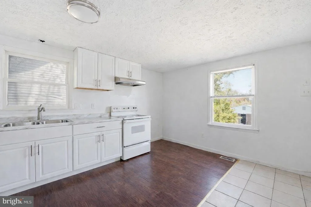 Photo of 20 TUNIC AVENUE