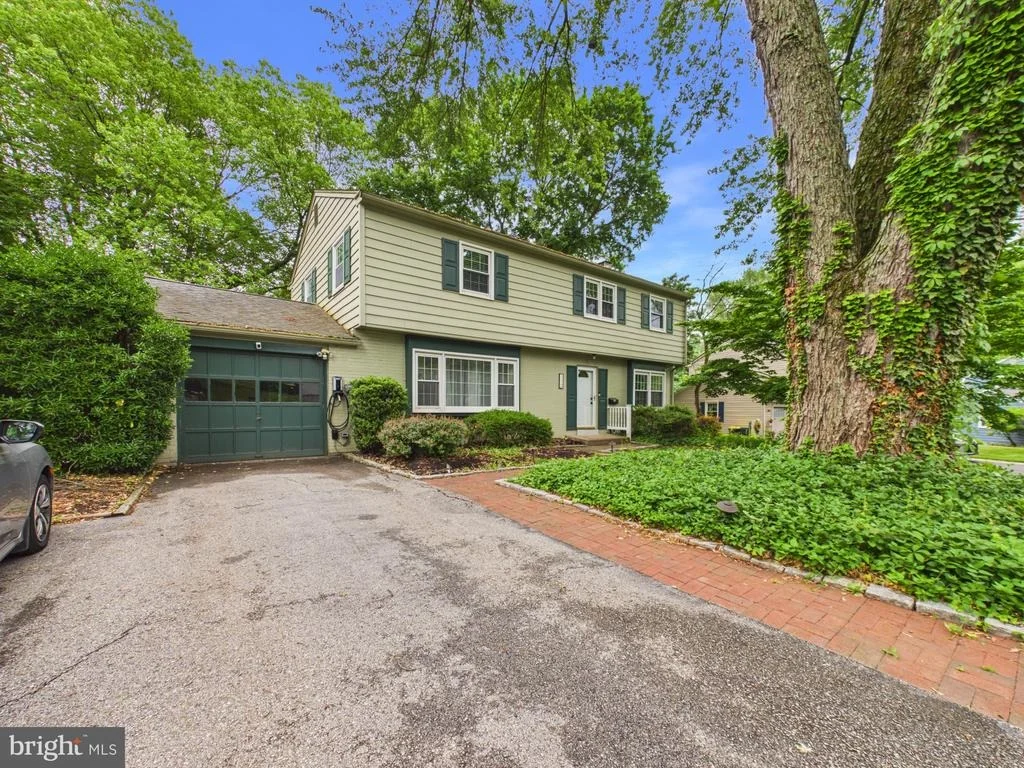 Photo of 112 DELVIEW DRIVE