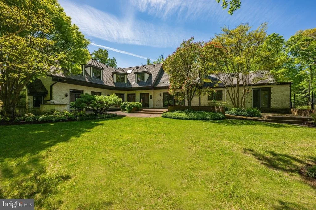 Photo of 7019 ARMAT DRIVE