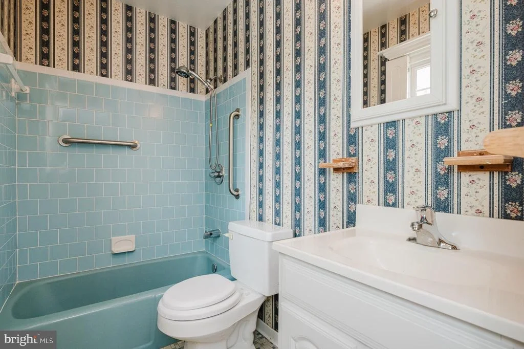 Photo of 1306 GRANDVIEW COURT
