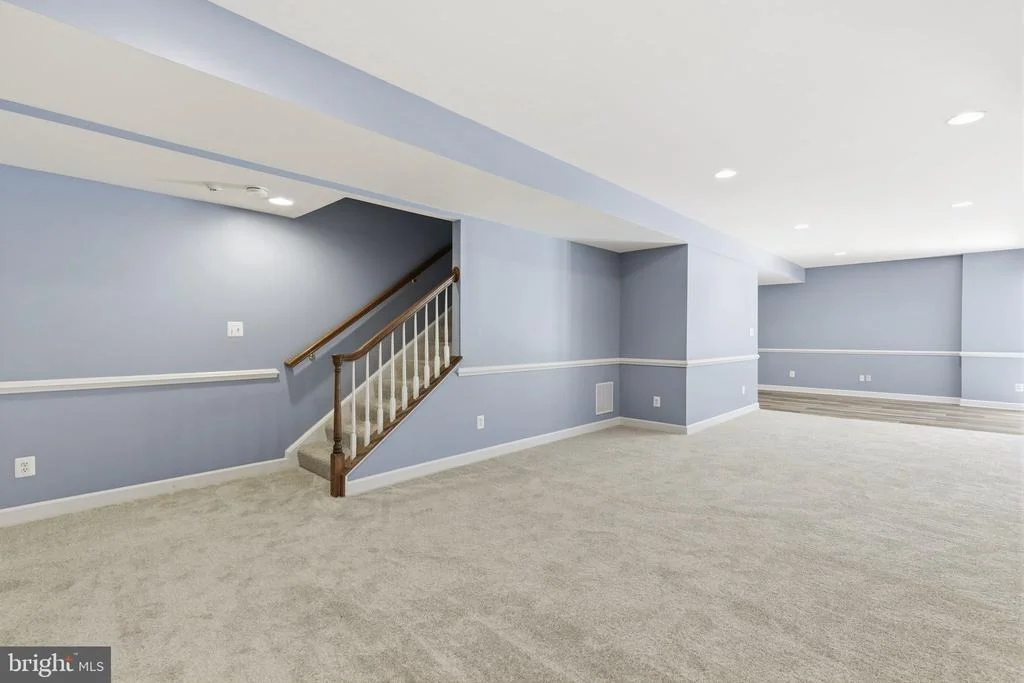 Photo of 1124 OAK TREE DRIVE