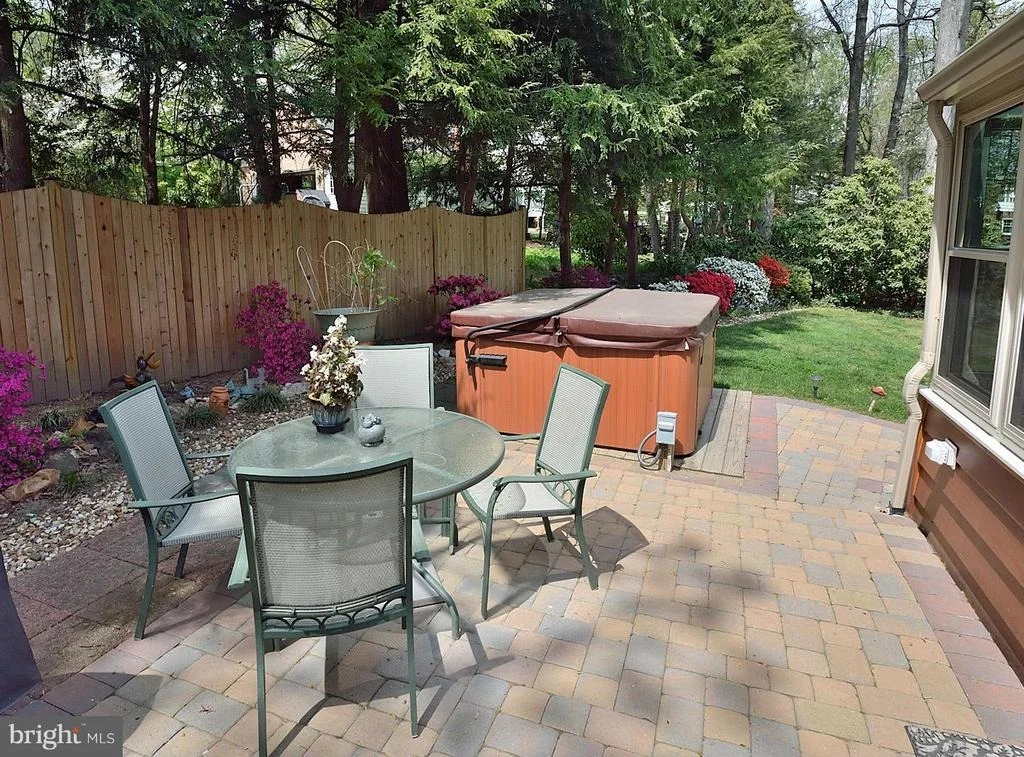 Photo of 1407 DALE DRIVE