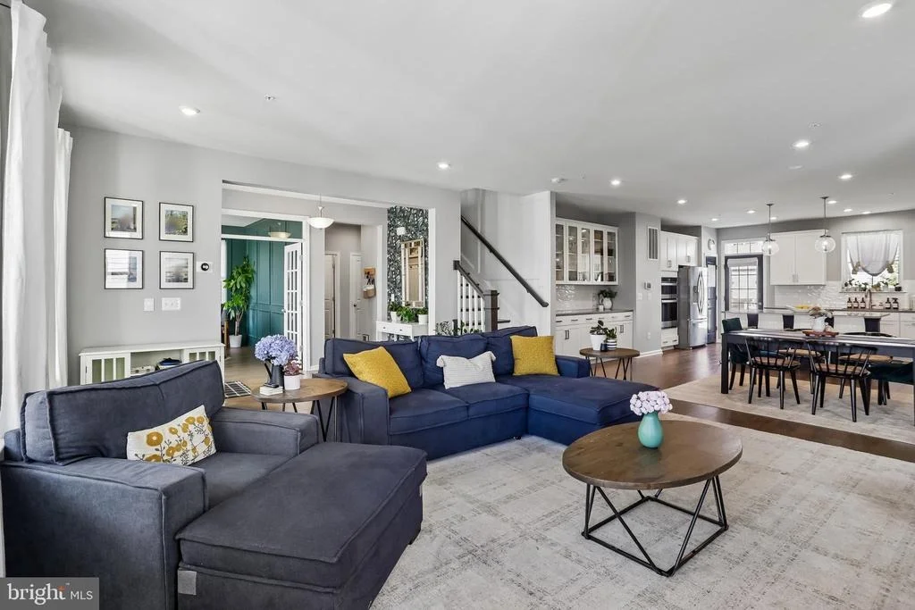 Photo of 1109 SAXTON DRIVE