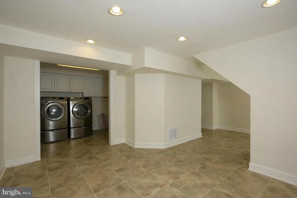 Photo of 6406 KRISTIN DRIVE