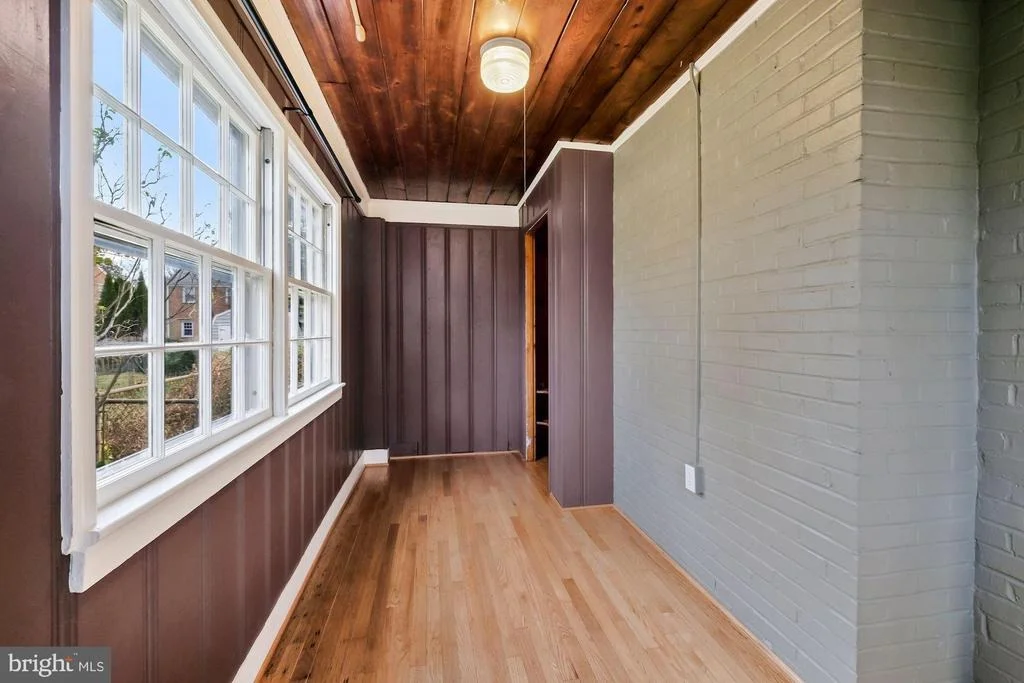 Photo of 10011 MARKHAM STREET