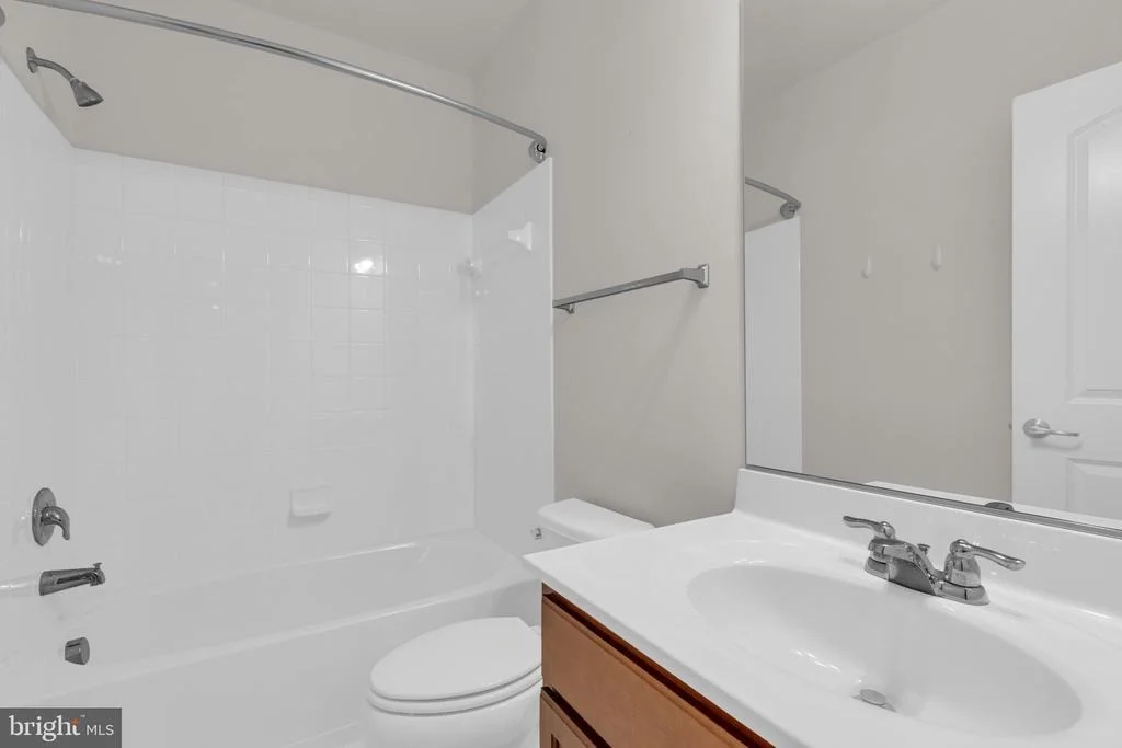 Photo of 42706 CHISHOLM