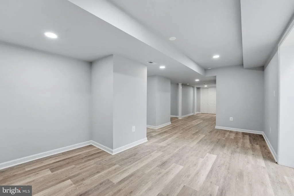 Photo of 984 OAK PARK
