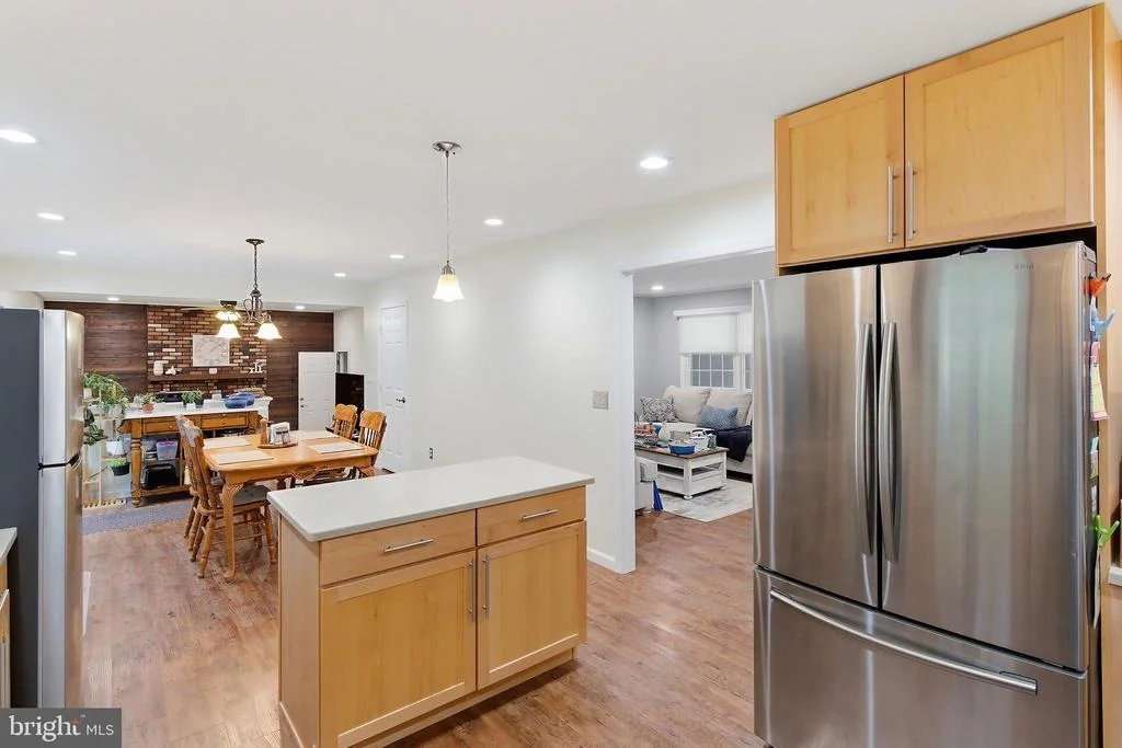 Photo of 33 RED OAK DRIVE