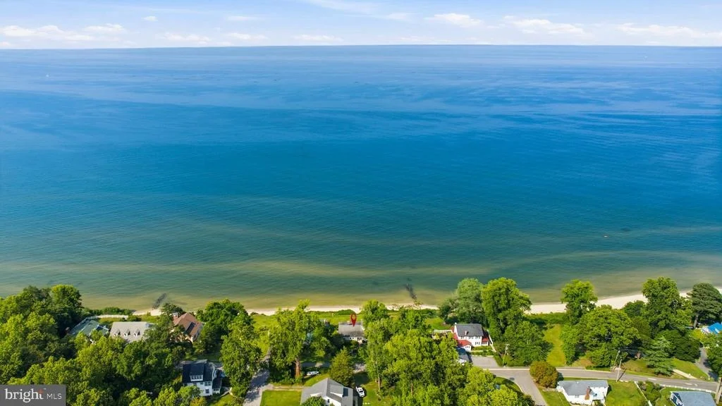 Photo of 5424 BEACH DRIVE