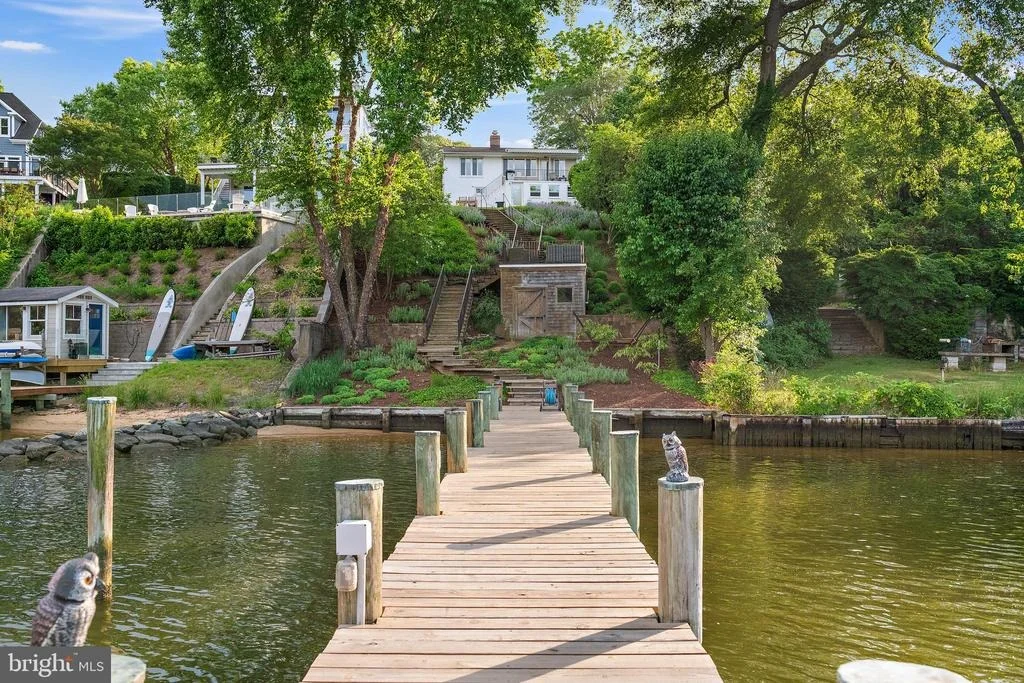Photo of 1210 SEVERNVIEW DRIVE