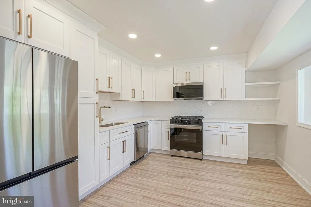 Photo of 383 MONTGOMERY DRIVE