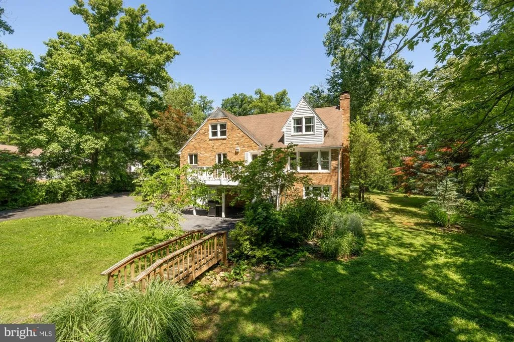 Photo of 45383 PERSIMMON LANE