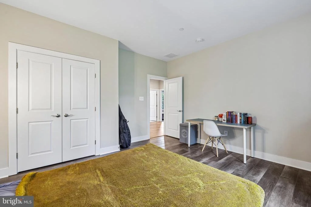 Photo of 1310 HOOK ROAD