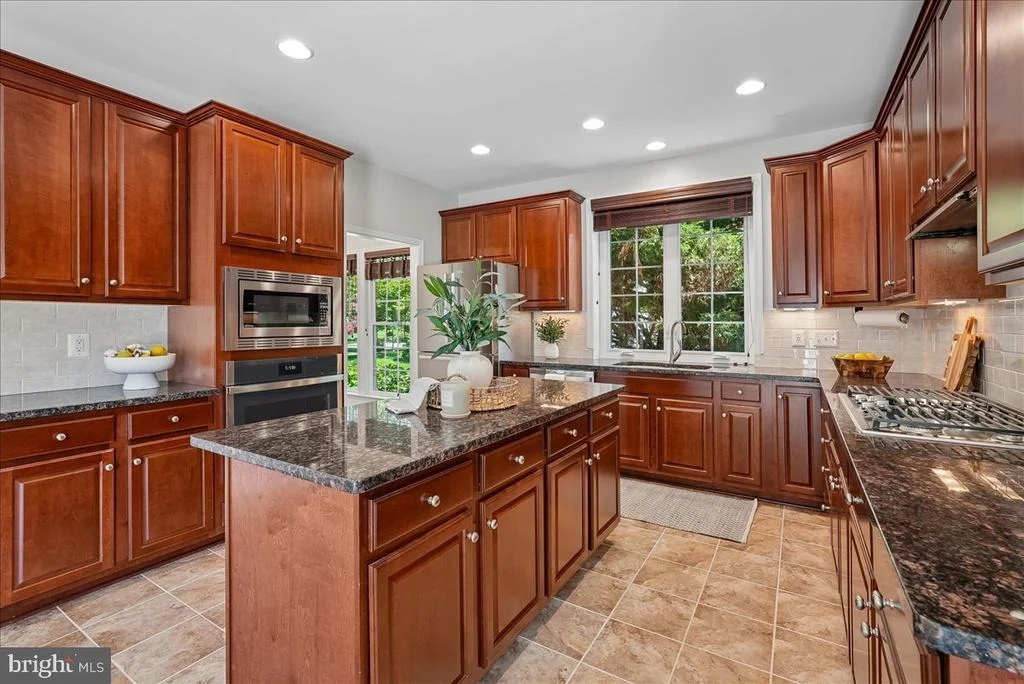 Photo of 41305 WINDYBUSH DRIVE