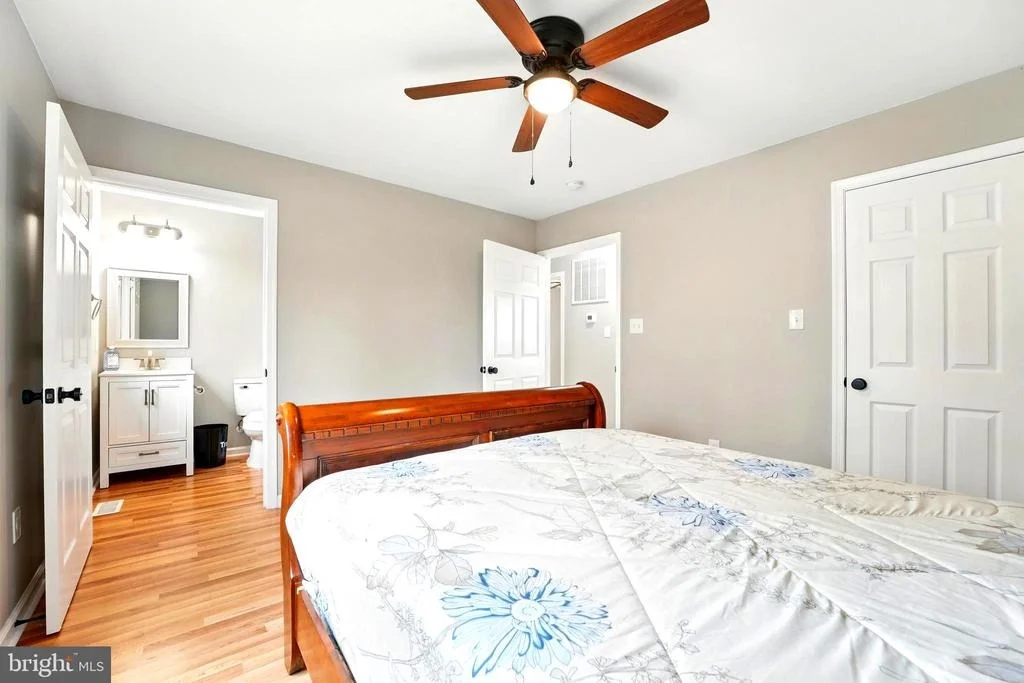 Photo of 845 SEVILLE