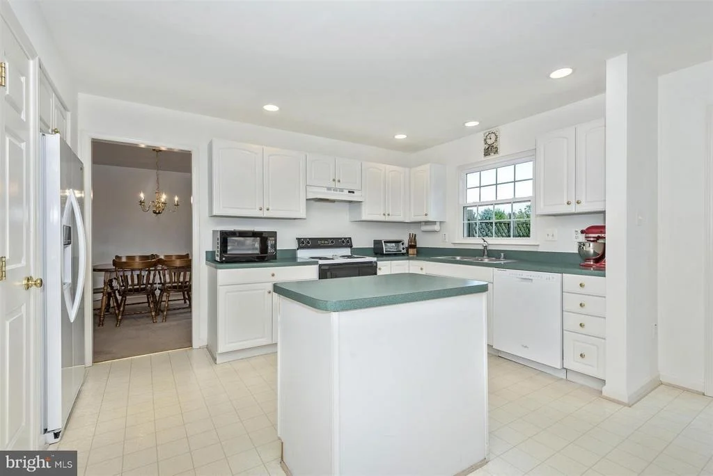 Photo of 4106 BENNINGTON PLACE W