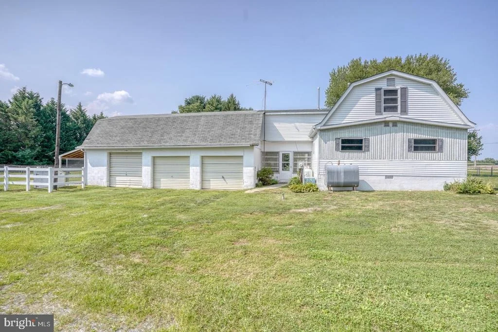 Photo of 2083 E DENNEYS ROAD