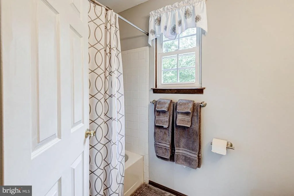 Photo of 8 RISA COURT