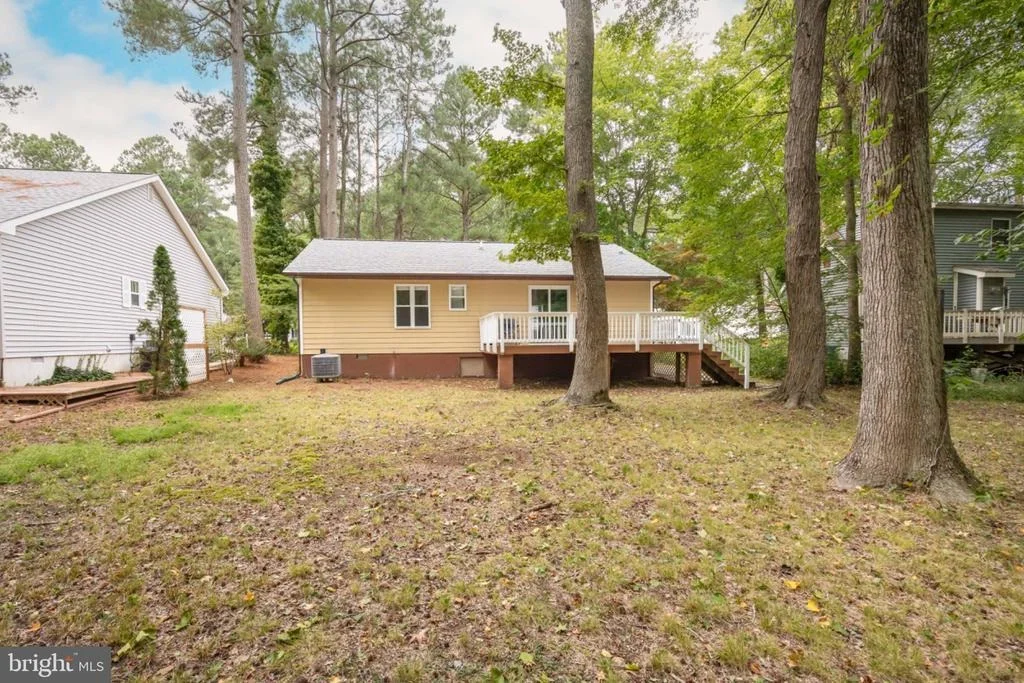 Photo of 38 FAIRWAY LANE