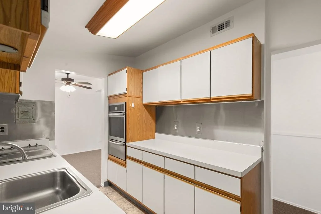 Photo of 208 GLOUCESTER DRIVE