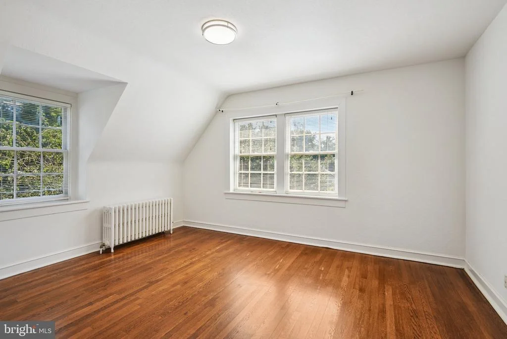Photo of 105 SUMMERFIELD ROAD