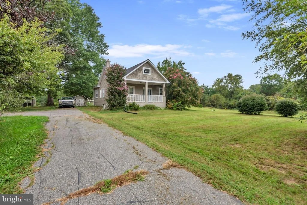 Photo of 8935 FAIRGROUND ROAD