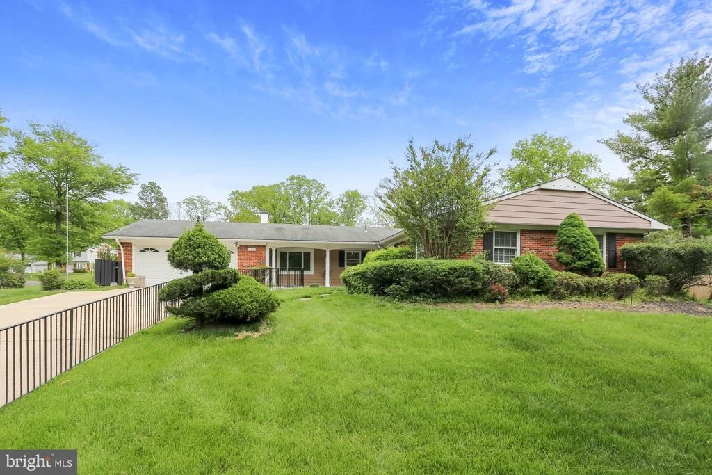 Photo of 13913 BROOMALL LANE