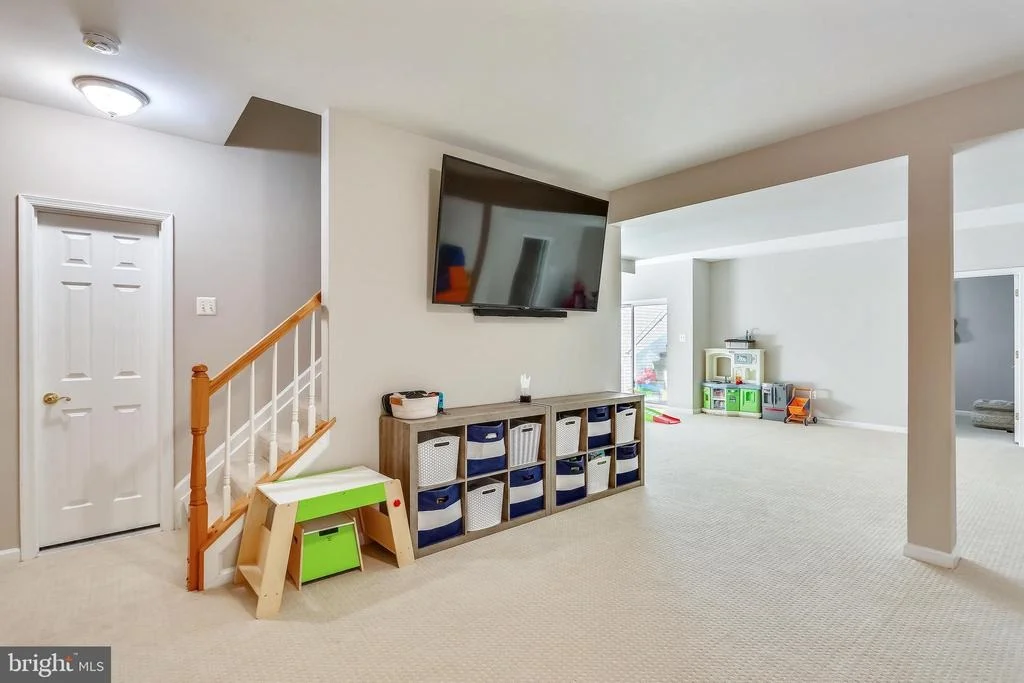 Photo of 9517 GREENEL ROAD