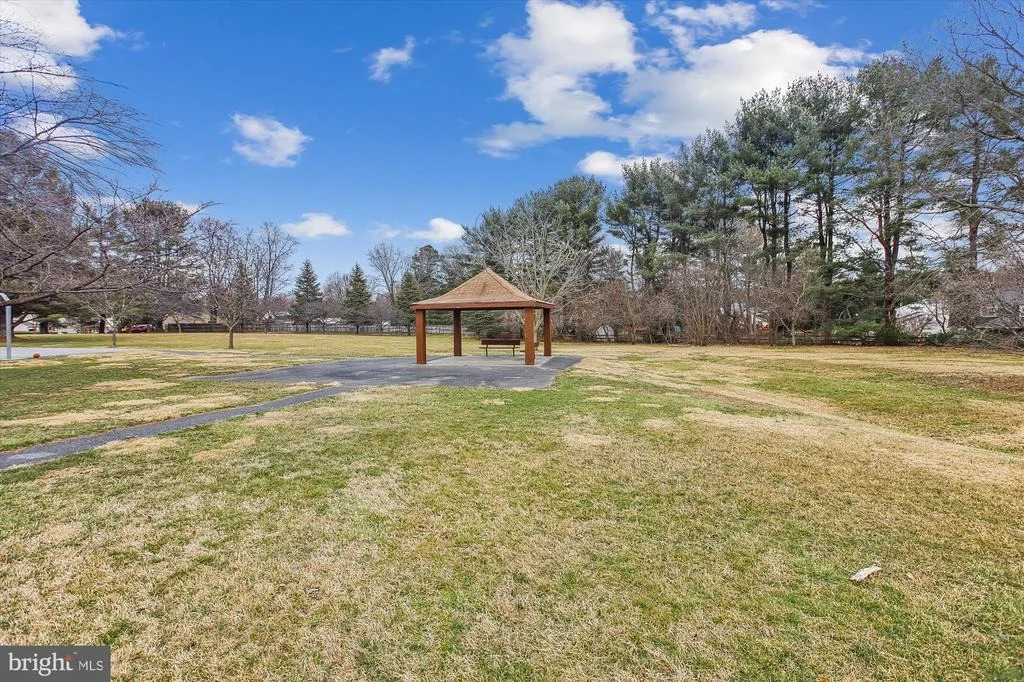 Photo of 4422 WINDING OAK DRIVE
