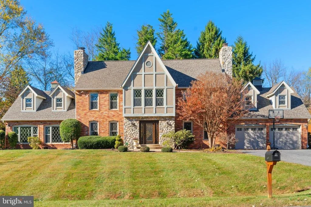 Photo of 15304 WATERGATE ROAD