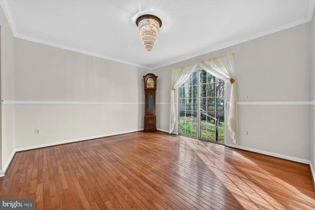 Photo of 111 JANWALL STREET