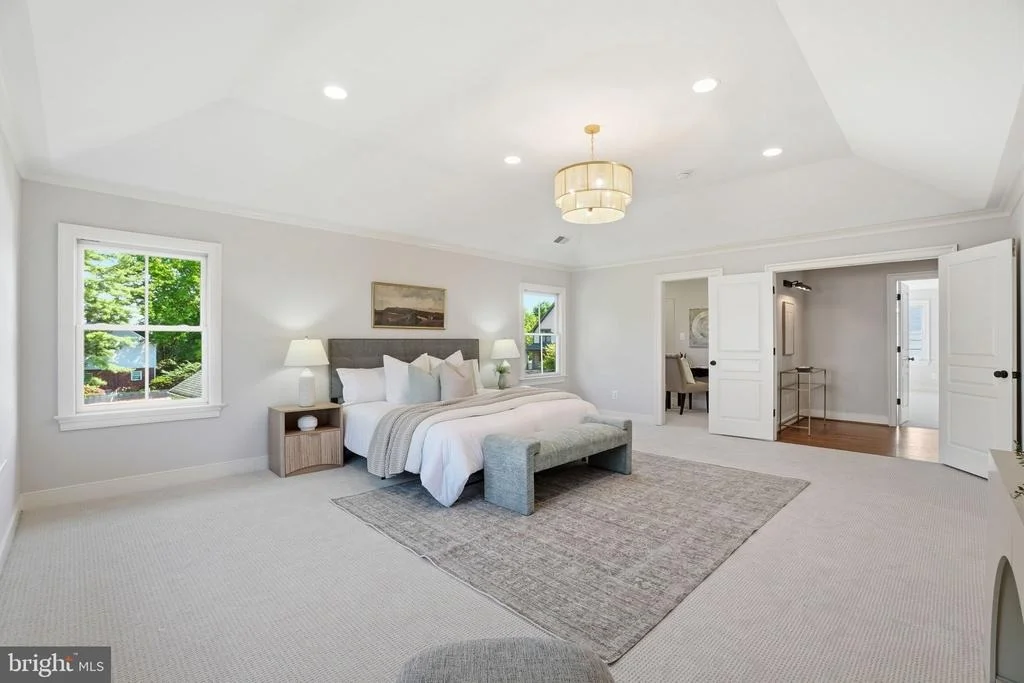 Photo of 2808 JOHN MARSHALL DRIVE