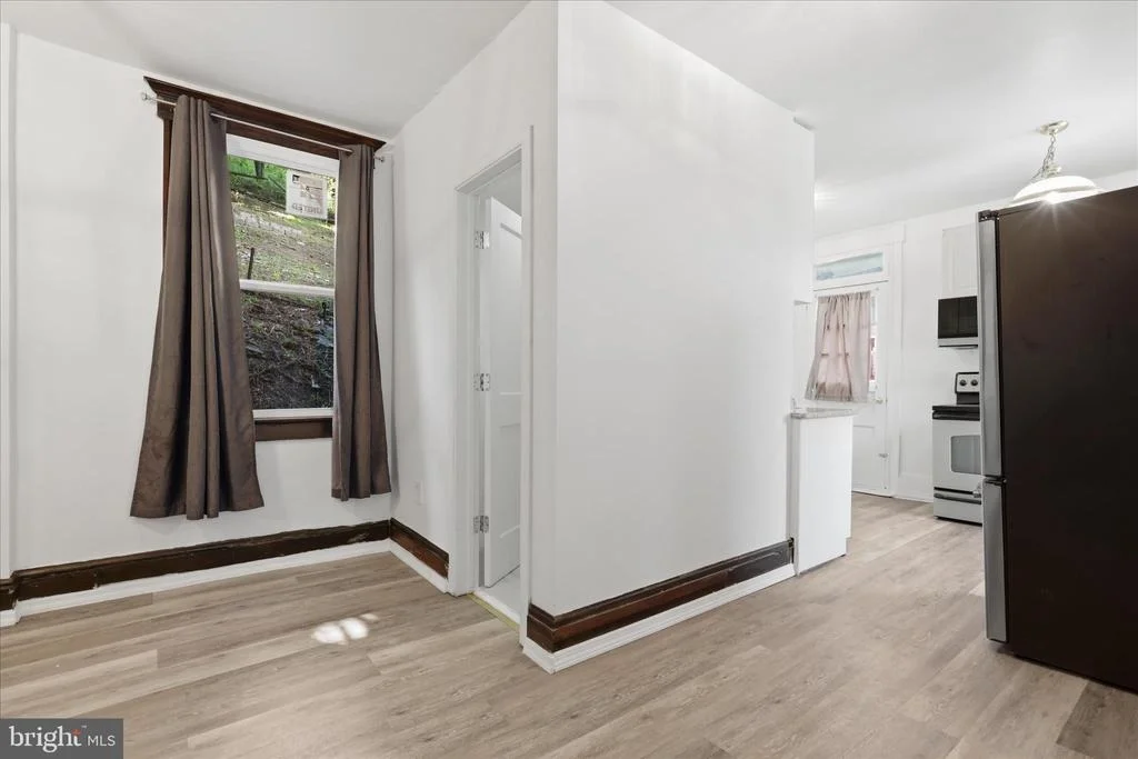 Photo of 449 BALTIMORE AVENUE