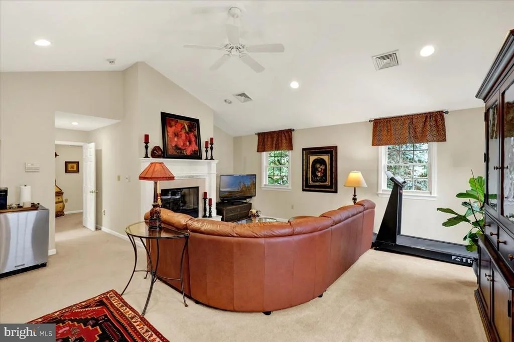Photo of 225 LOGAN AVENUE