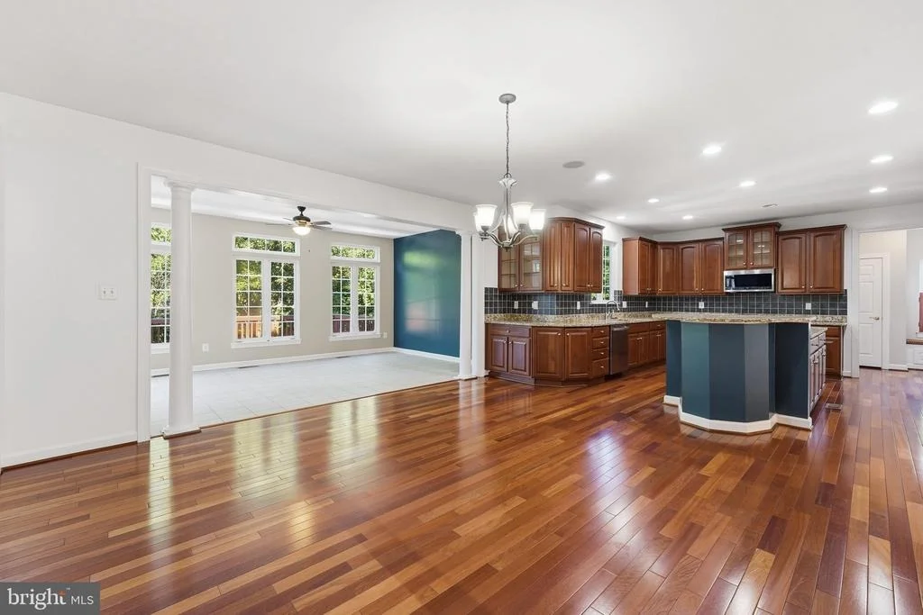 Photo of 2148 CHESTNUT LANE