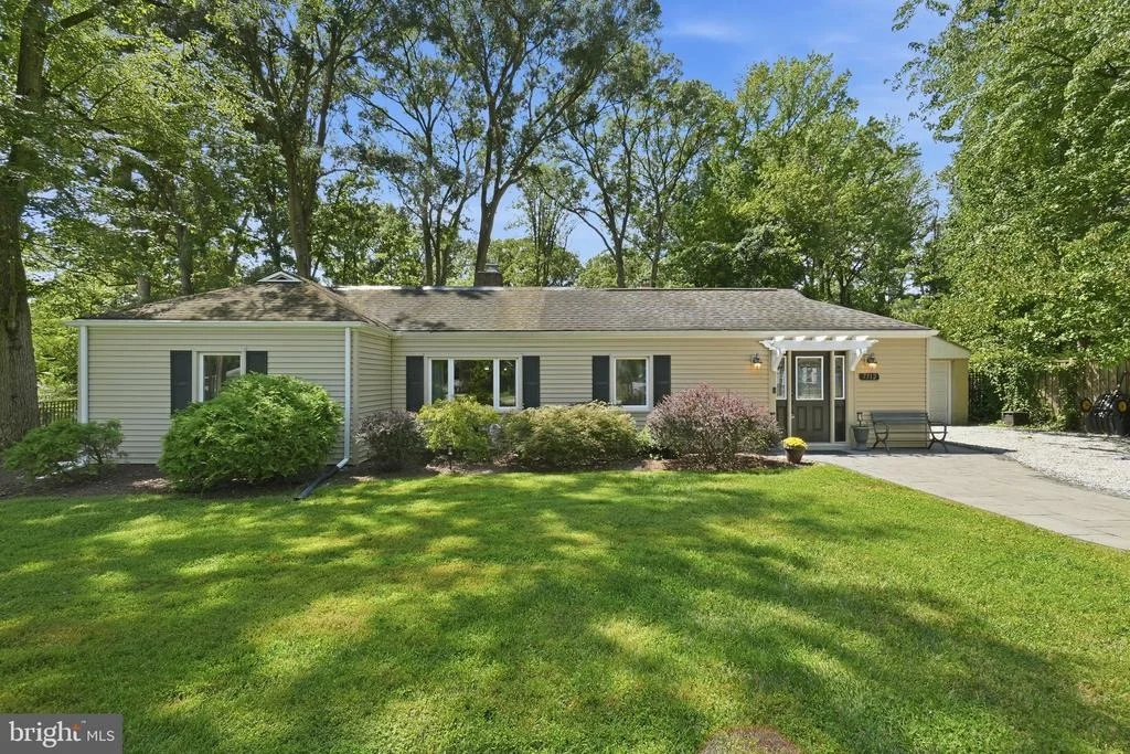 Photo of 7712 FRANCES DRIVE