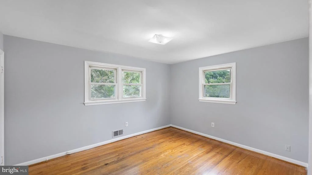 Photo of 7 DEBORAH COURT