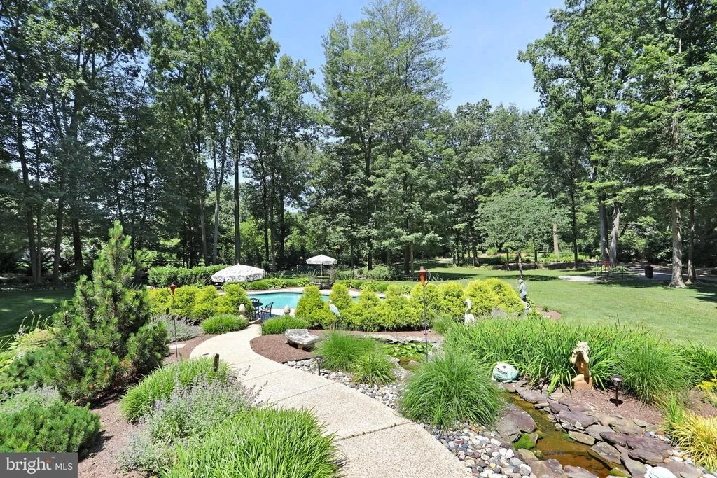 Photo of 24930 DUNNAVANT DRIVE