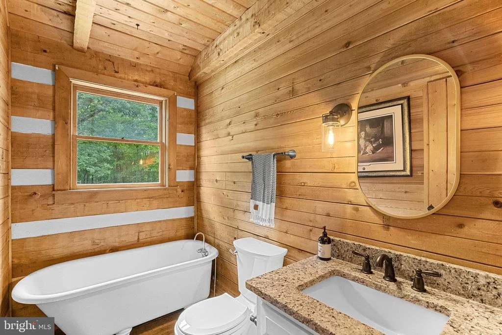 Photo of 1263 FROGTOWN ROAD