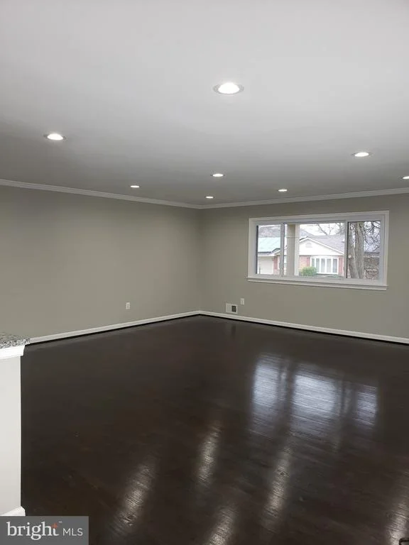 Photo of 12814 PINE TREE LANE