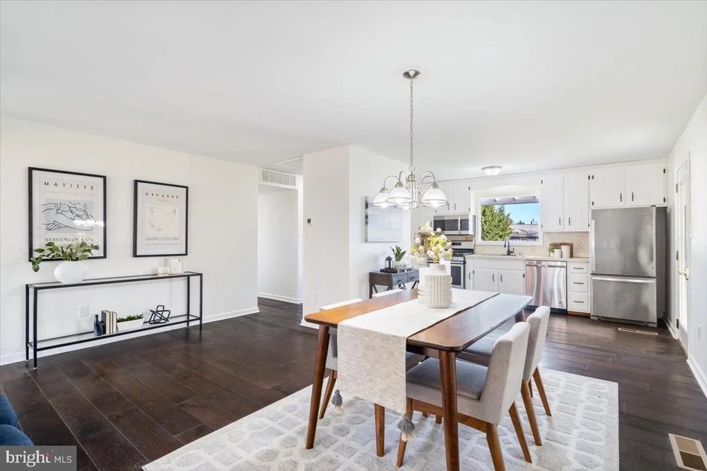 Photo of 610 CHARLES STREET