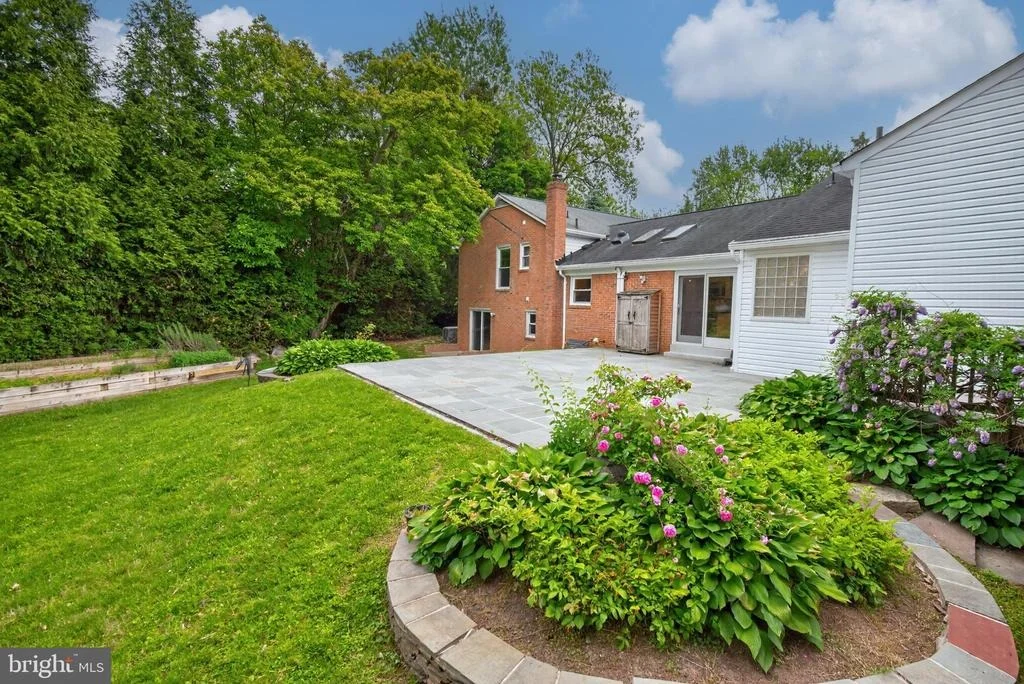 Photo of 13601 VALLEY DRIVE