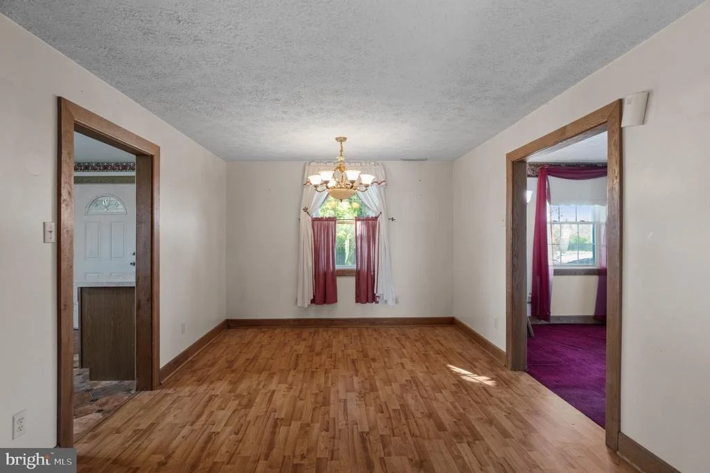 Photo of 2974 MARTINSBURG